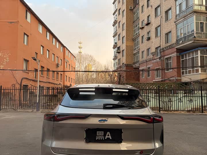 Changan Oshan Z6 Hybrid 2023 2023款 智电iDD 150KM旗舰PLUS智慧泊车版