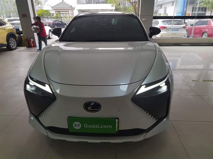 Lexus RZ 2023 2023款 450e 四驱纵享版