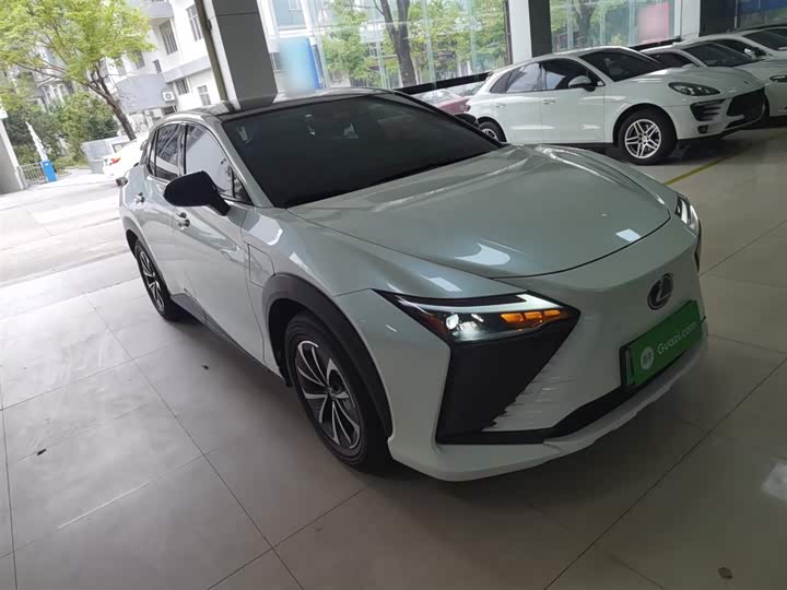 Lexus RZ 2023 2023款 450e 四驱纵享版