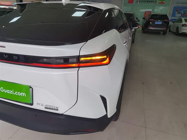 Lexus RZ 2023 2023款 450e 四驱纵享版