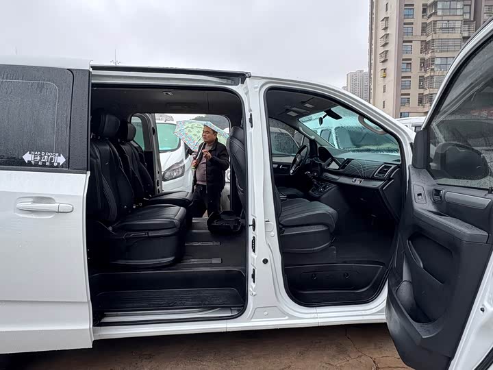 Maxus G10 2023 2023款 2.0T 手动多功能版 柴油 7座