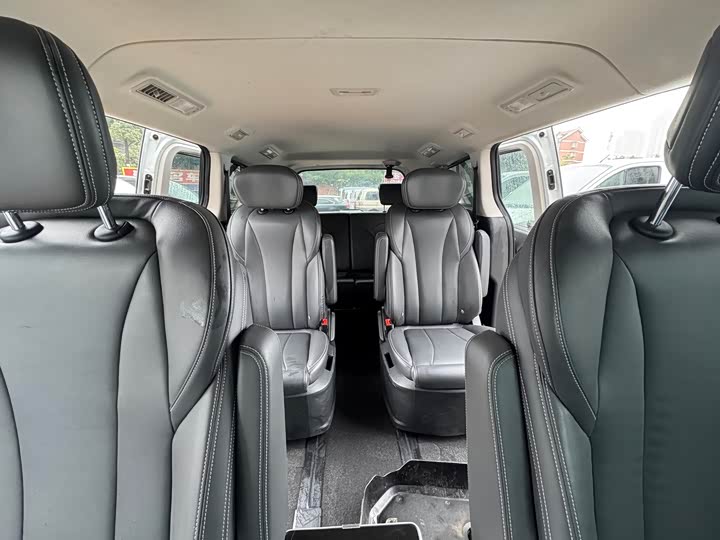 Maxus G10 2023 2023款 2.0T 手动多功能版 柴油 7座