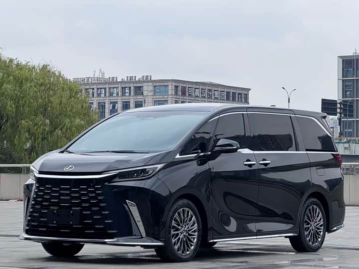 Lexus LM 2025 2025款 500h 六座尊崇版