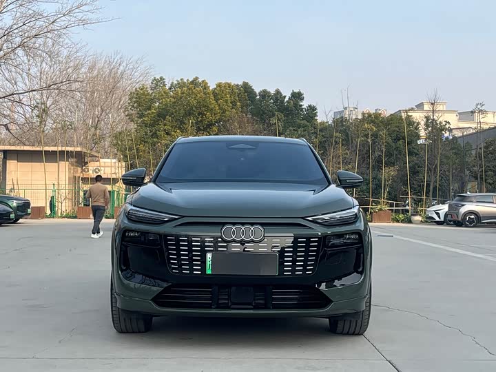 2026 Audi Q6L e-tron