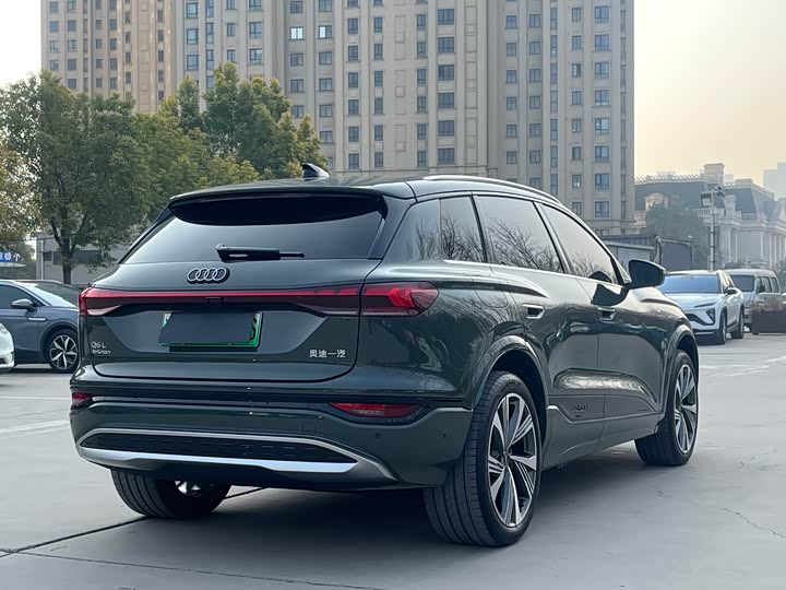 2026 Audi Q6L e-tron