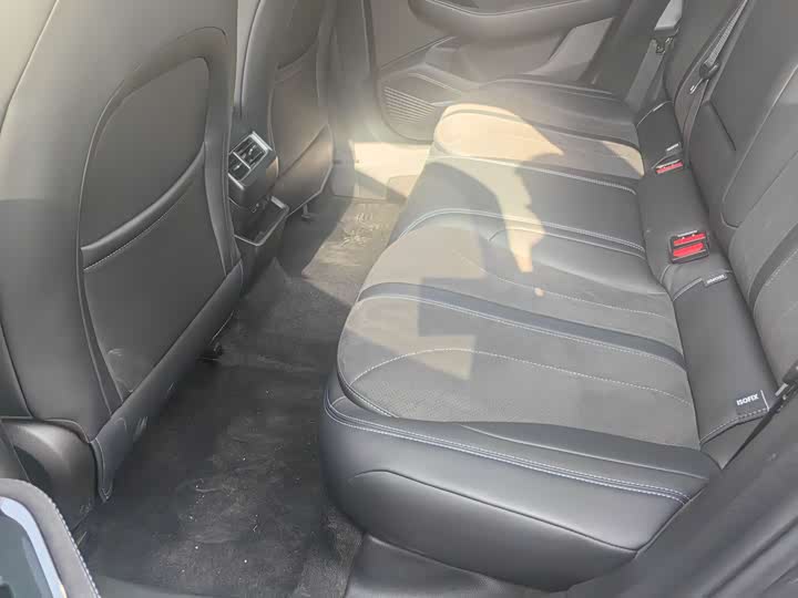 Geely Preface 2025 2025款 东方曜 2.0TD 今朝版