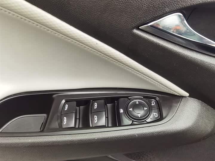 Chevrolet Orlando 2020 2020款 轻混 530T 自动劲享版（5+2款）