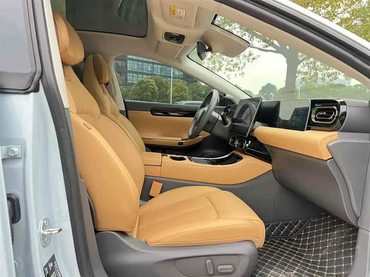 Leapmotor C01 2024 2024款 增程 216尊享版