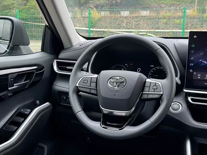 Toyota Highlander 2026 2026款 2.5L智能电混双擎两驱精英版 7座