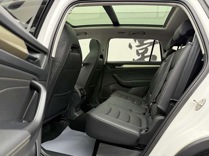 Skoda Kodiaq 2022 2022款 TSI330 7座两驱奢享版