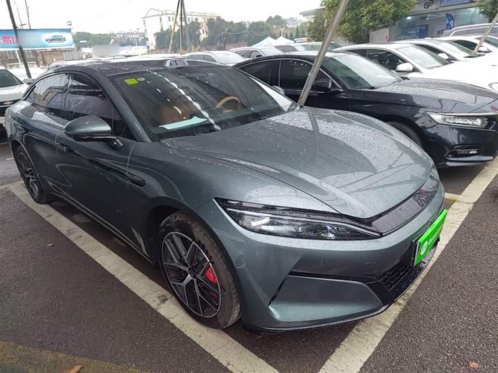 BYD Han L 2025 2025款 DM-p 四驱激光雷达旗舰型