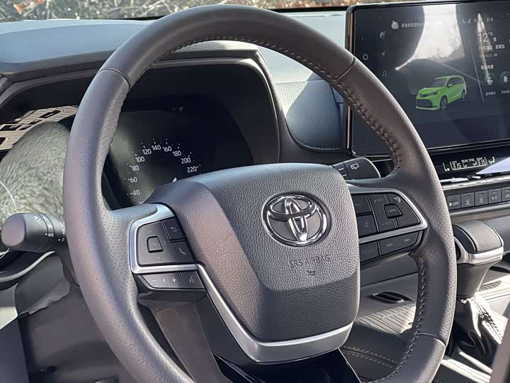 Toyota Sienna 2026 2026款 2.5L 双擎四驱尊贵版