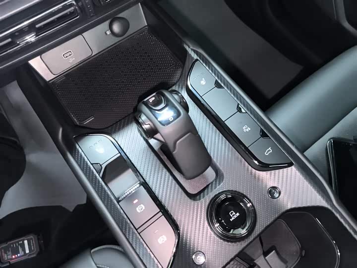 Haval H-Dog Hybrid 2024 2024款 Hi4 102km 潮电版Plus