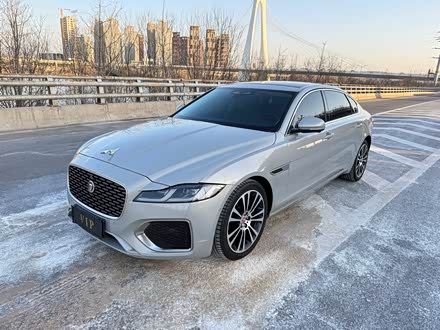 Jaguar XF L 2024 2024款 2.0T P250 两驱尊享豪华版
