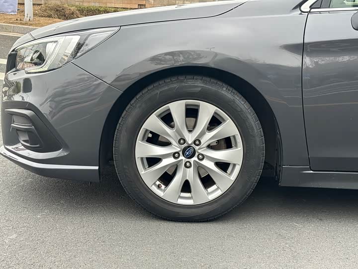 Subaru Legacy Sport 2020 2020款 2.5i 全驱风尚版