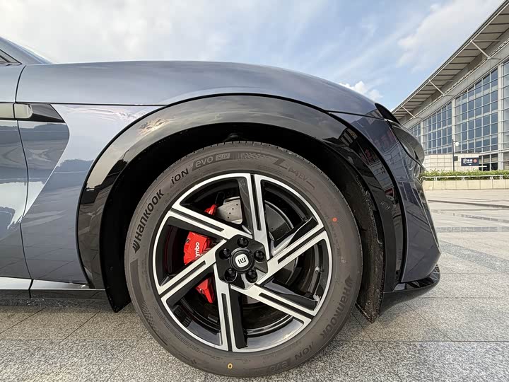 Xiaomi YU7 2025 2025款 超长续航高性能四驱Max版