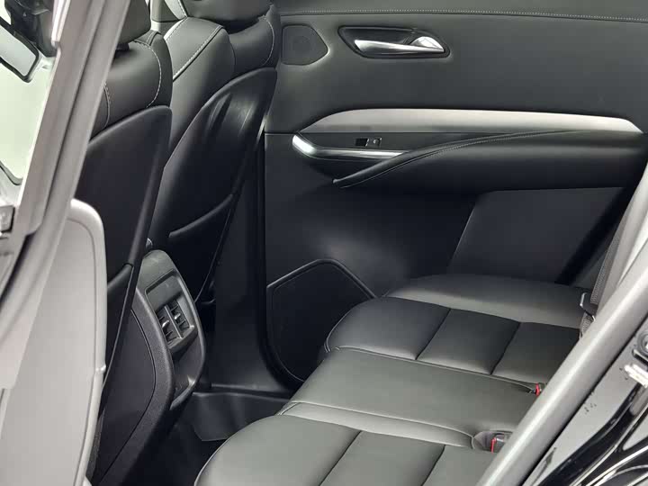 Cadillac XT4 2023 2023款 28T 两驱豪华型