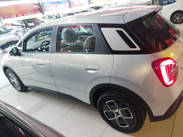 GAC Aion UT 2025 2025款 330星辉版