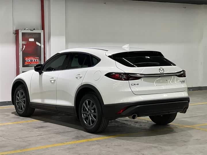 Mazda CX-4 2021 2021款 2.0L 自动两驱蓝天探索版