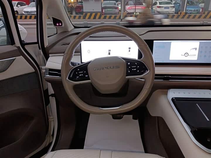 Maxus Mifa 7 2024 2024款 605km 高山加长续航版 七座