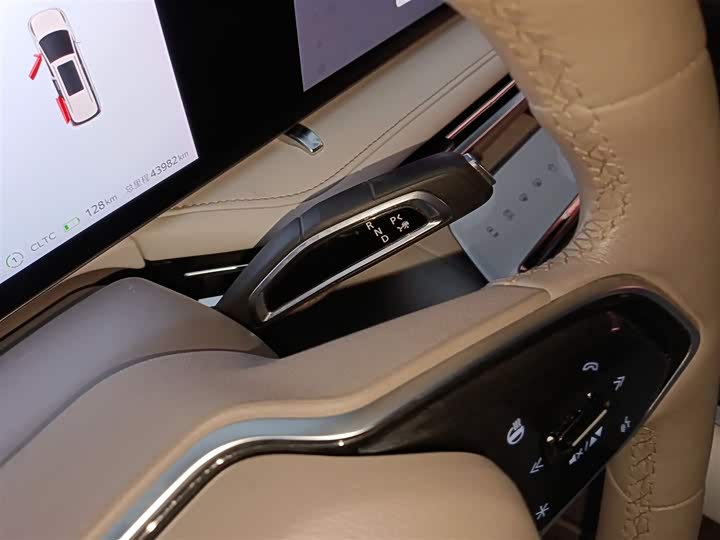 Maxus Mifa 7 2024 2024款 605km 高山加长续航版 七座