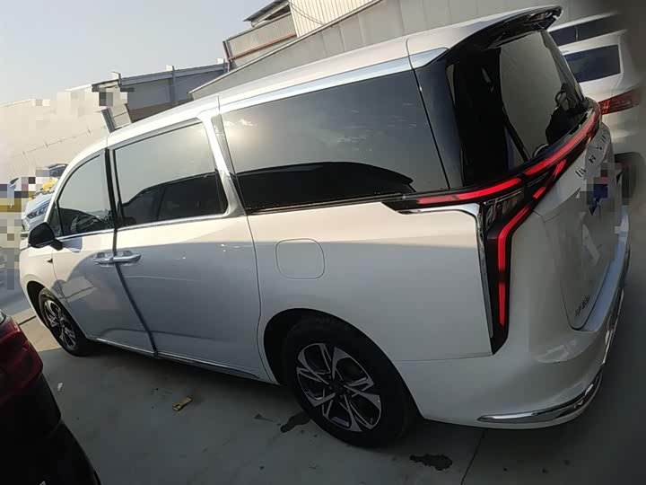 Maxus G90 2022 2022款 2.0T 星辰七座版