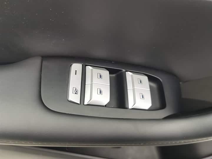 MG Motor ES5 2025 2025款 515pro 后驱版