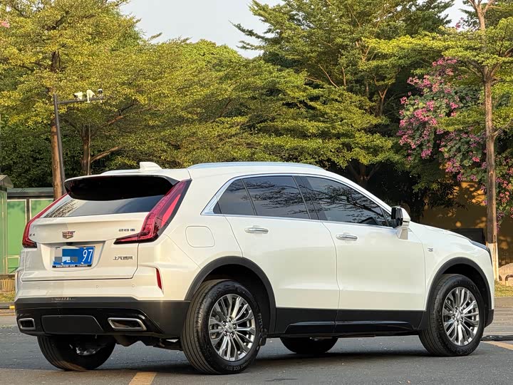 Cadillac XT4 2024 2024款 28T 两驱豪华型