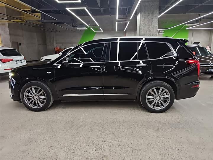 Cadillac XT6 2022 2022款 2.0T 六座四驱豪华120周年限量版