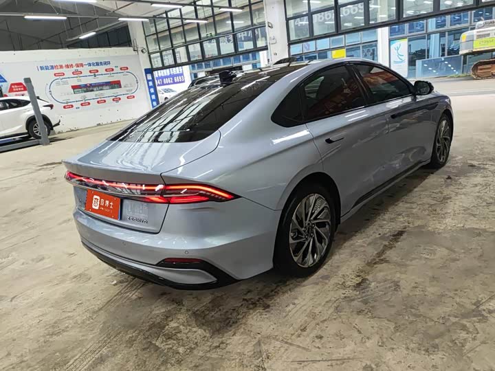 Lincoln Z (Zephyr) 2024 2024款 2.0T 两驱尊逸混动版