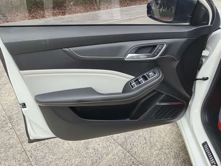 MG Motor 6 2021 2021款 Pro 1.5T 自动Trophy旗舰版