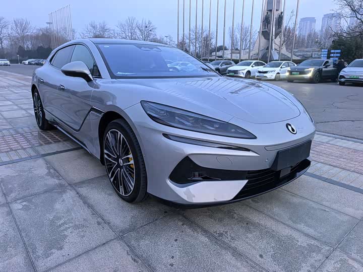 2024 Denza Z9GT