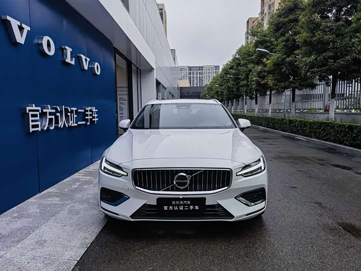 Volvo V60 2024 2024款 B5 智远豪华版