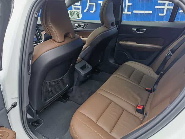 Volvo V60 2024 2024款 B5 智远豪华版