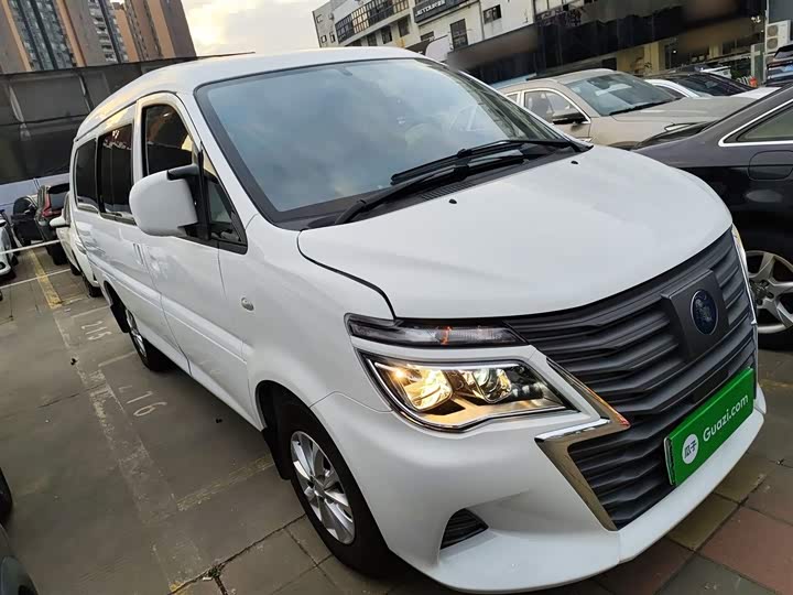 Dongfeng Forthing Lingzhi M5 EV 2022 2022款 舒适型 7座