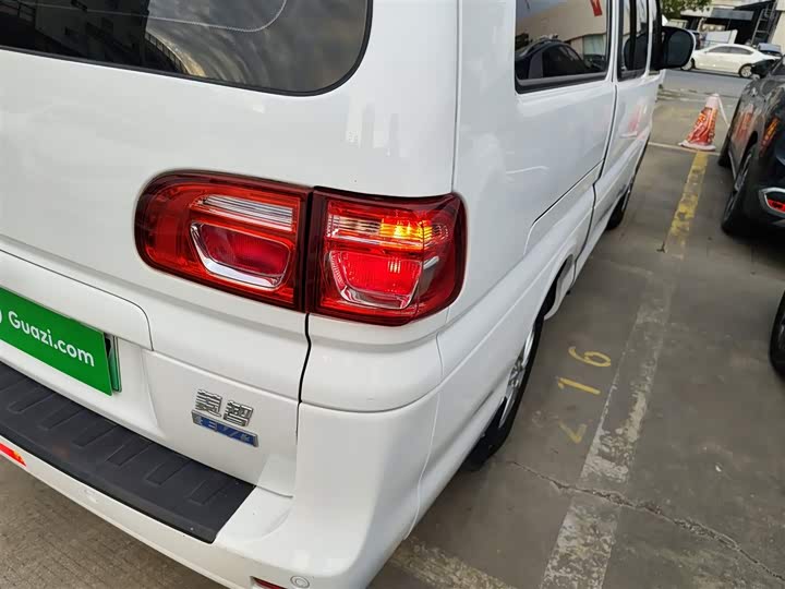 Dongfeng Forthing Lingzhi M5 EV 2022 2022款 舒适型 7座