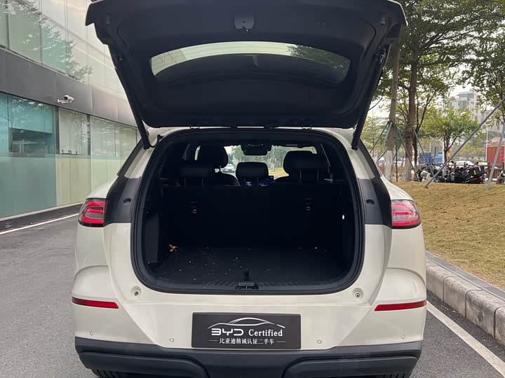 2025 BYD Sea Lion 06 Hybrid/EV