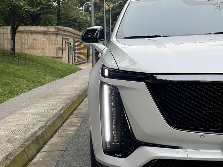2025 Cadillac XT5