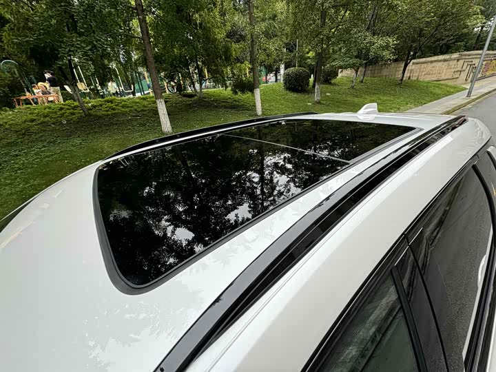 Cadillac XT5 2025 2025款 2.0T 尊贵型