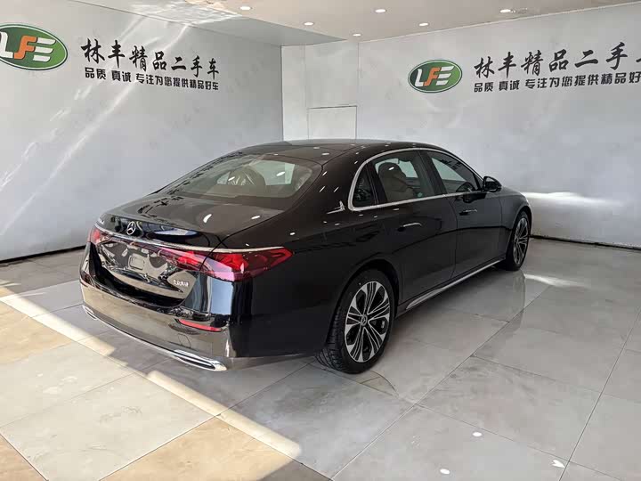 Mercedes-Benz E-Class Hybrid 2024 2024款 E 350 e L 插电式混合动力轿车