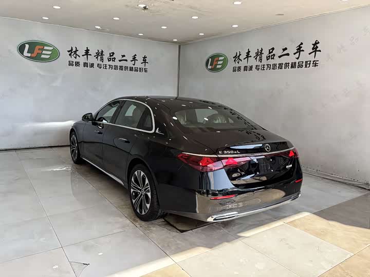 Mercedes-Benz E-Class Hybrid 2024 2024款 E 350 e L 插电式混合动力轿车