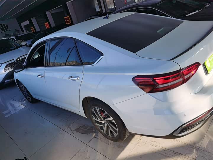 Volkswagen Lavida 2024 2024款 300TSI DSG星空领先版