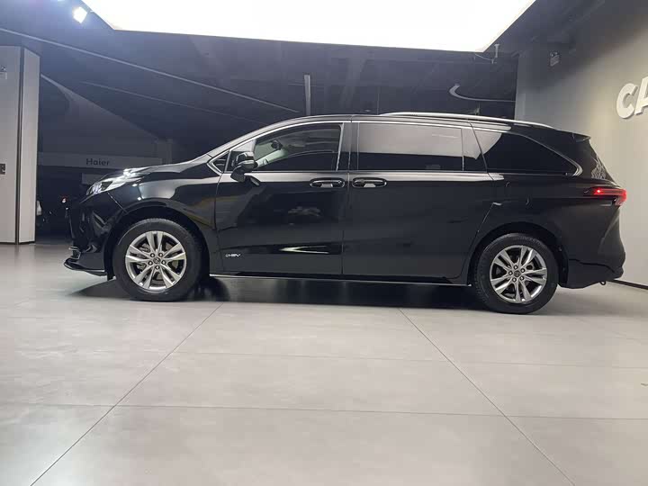 Toyota Sienna 2024 2024款 2.5L混动 舒适版