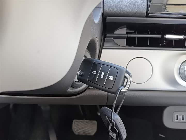 Changan Qiyuan (Nevo) Lumin 2026 2026款 宝藏版 205km 酷爱米 宁德