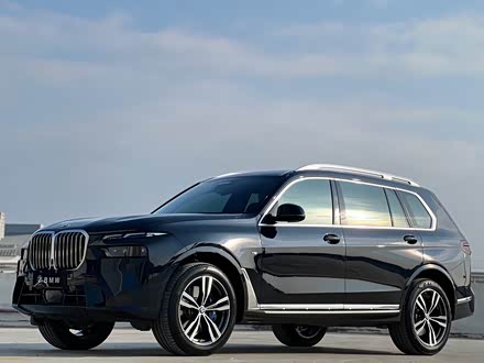 BMW X7 2024 2024款 xDrive40i 尊享型M运动套装