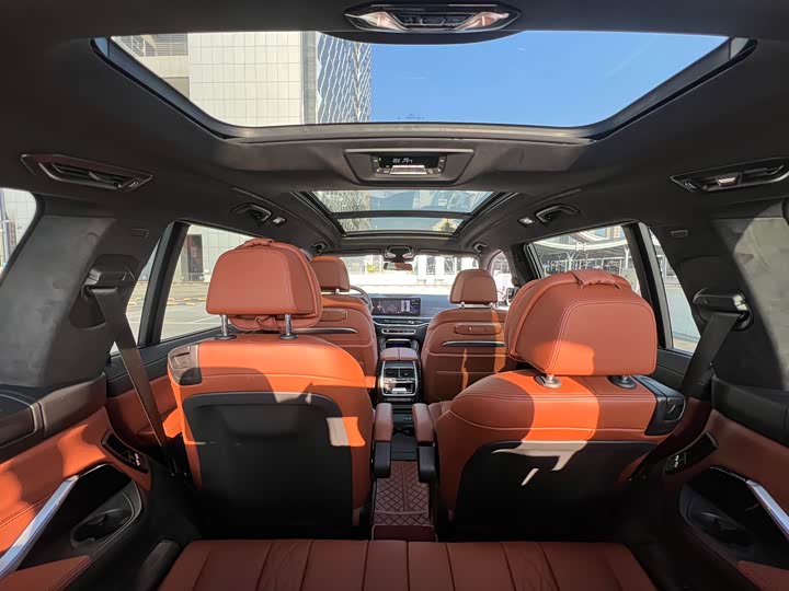 BMW X7 2024 2024款 xDrive40i 尊享型M运动套装