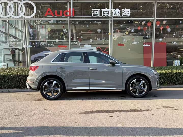 Audi Q3 2024 2024款 35 TFSI 时尚动感型