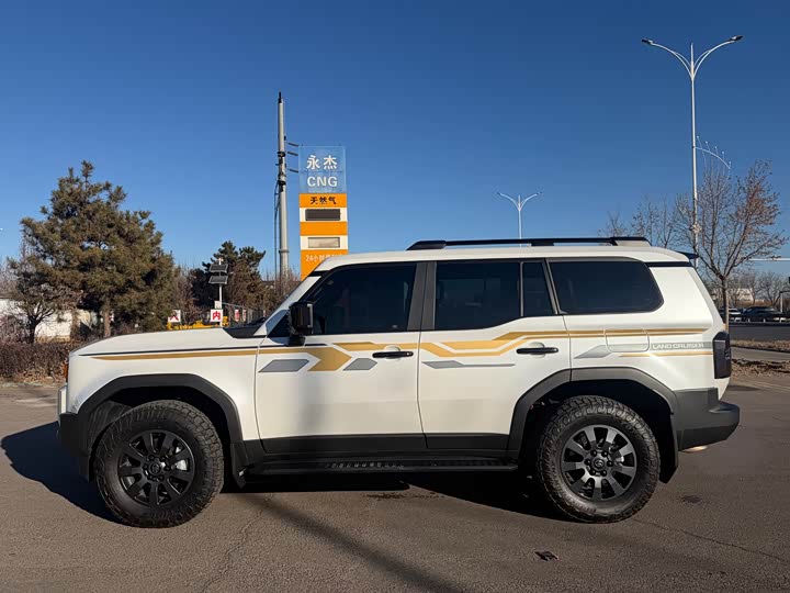 Toyota Prado 2024 2024款 2.4T 悍野WX版 6座