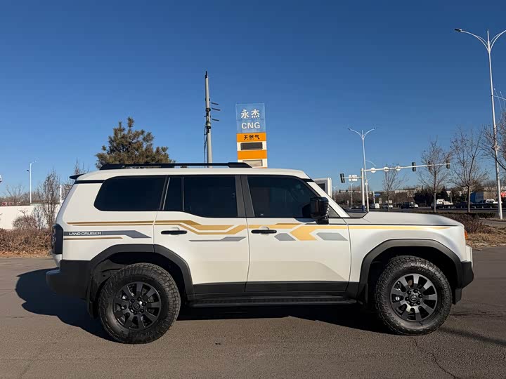 Toyota Prado 2024 2024款 2.4T 悍野WX版 6座