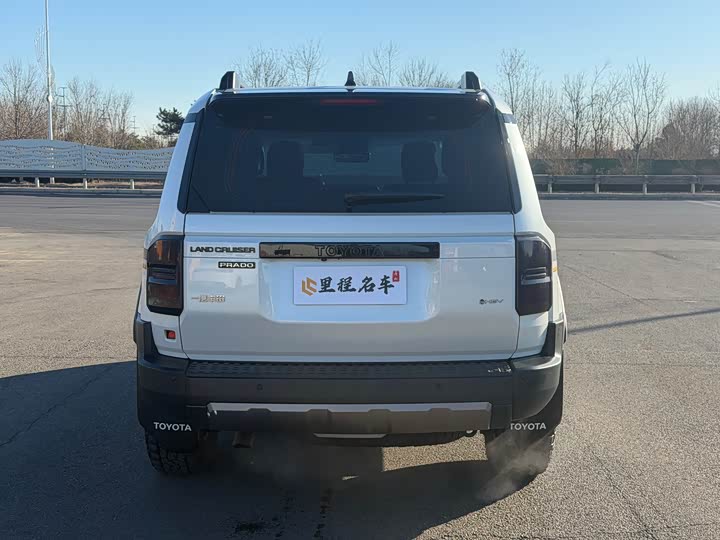 Toyota Prado 2024 2024款 2.4T 悍野WX版 6座